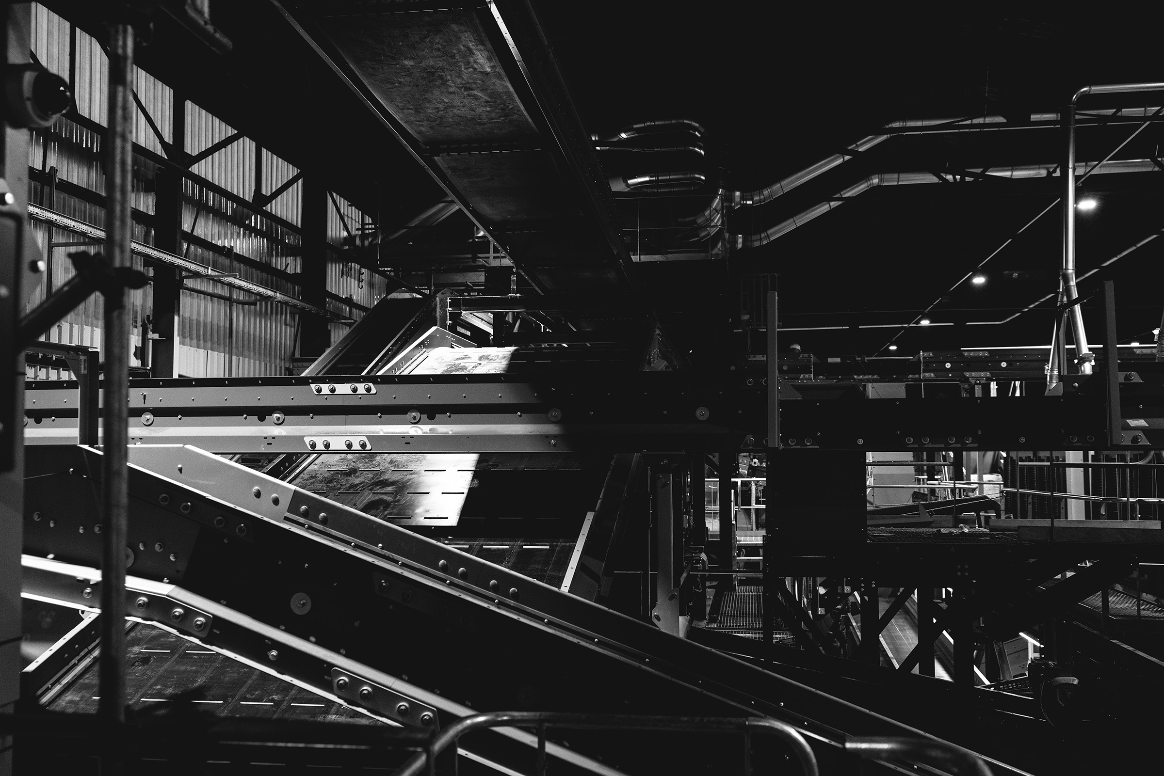 Material recovery process supporting transparency and traceability